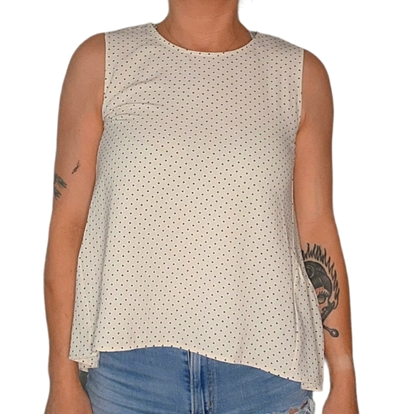 Who What Wear Creme Black Polka Dot Hi-Low Sleeveless Blouse Size Small - Picture 1 of 4